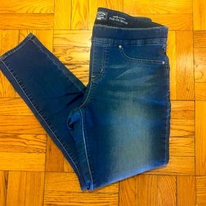 Signature by Levi Strauss & Co.